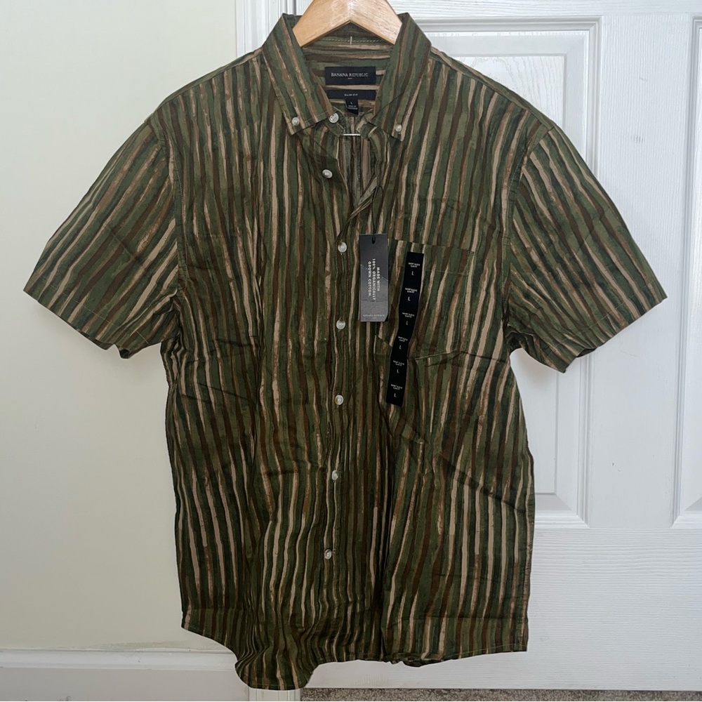 Banana Republic Short Sleeve Button Down